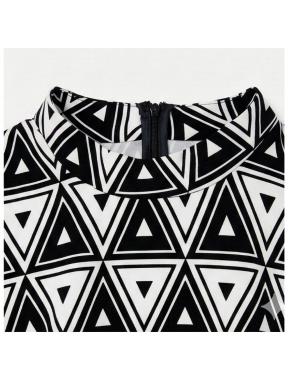 AGB Black White Geometric Mockneck Shift Dress Size 8 - Picture 5 of 9